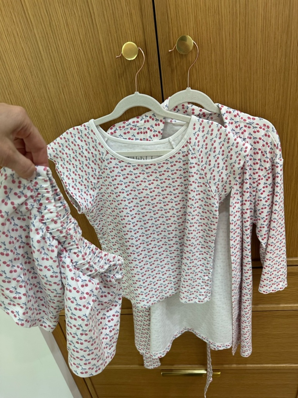 lila and hayes girls Pajama Set with  Cherry Print, Size 7